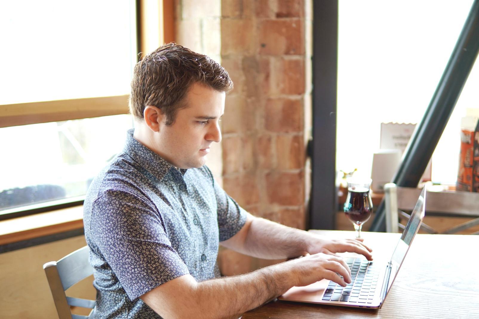 Interaktive Lernplattform für Wiesbaden mit Quiz-Funktionen